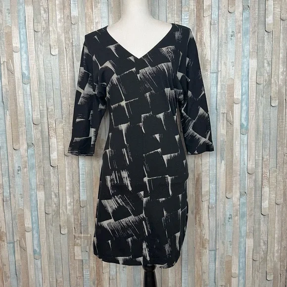 Marimekko | Dresses | Marimekko Xs Black V Neck Printed Knit Fitted 34  Sleeve Sheath Tunic Mini Dress | Poshmark